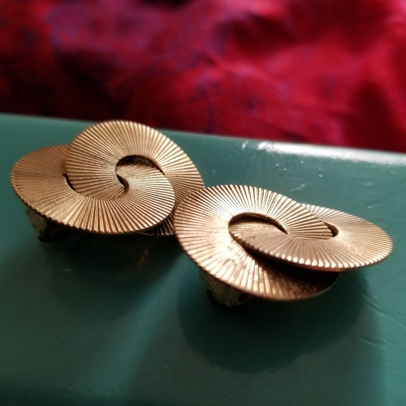 Vintage Napier Sterling Silver vermeil earrings - Picture 2 of 10